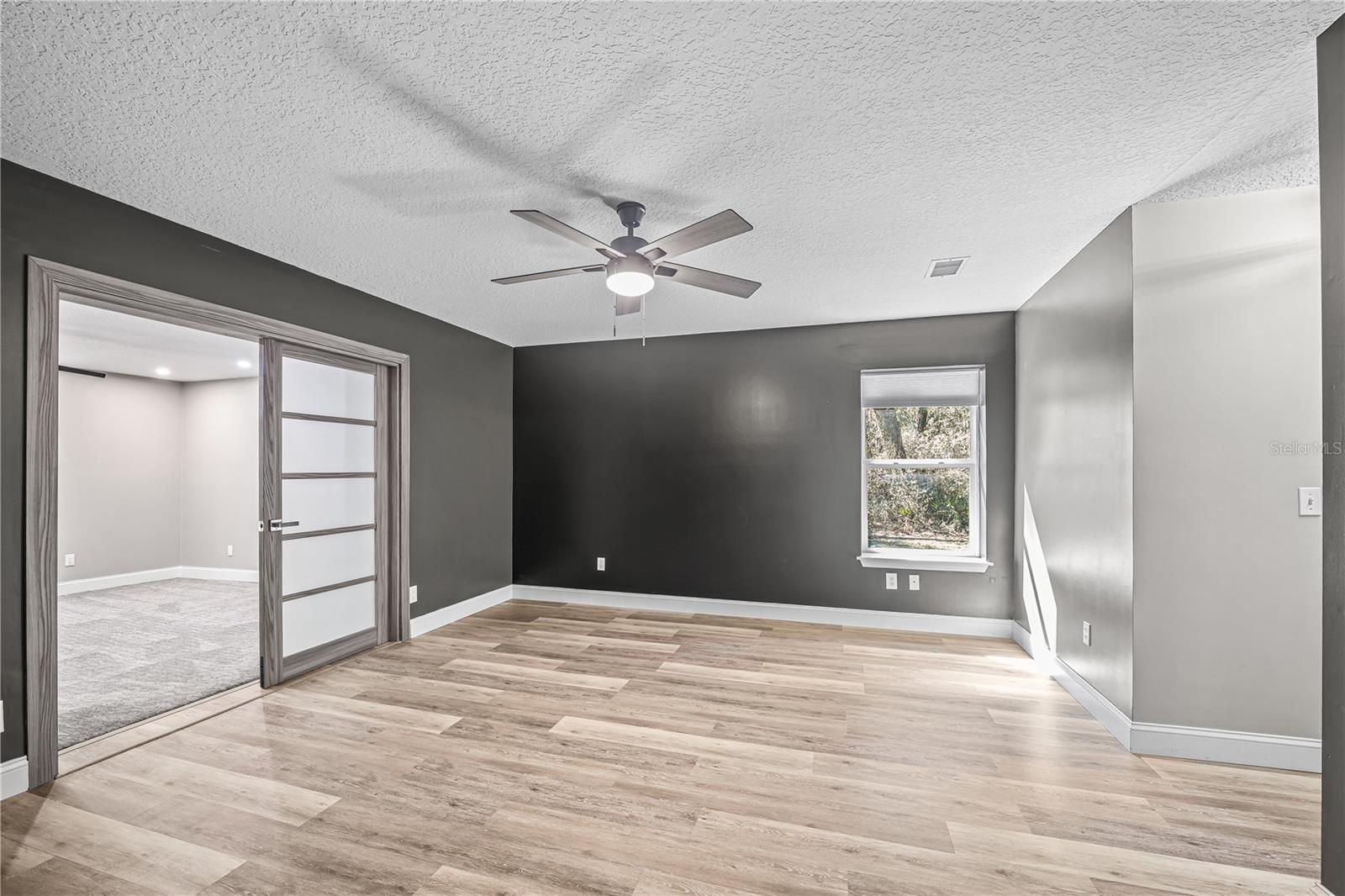 VAILL POINT TERRACE - Residential