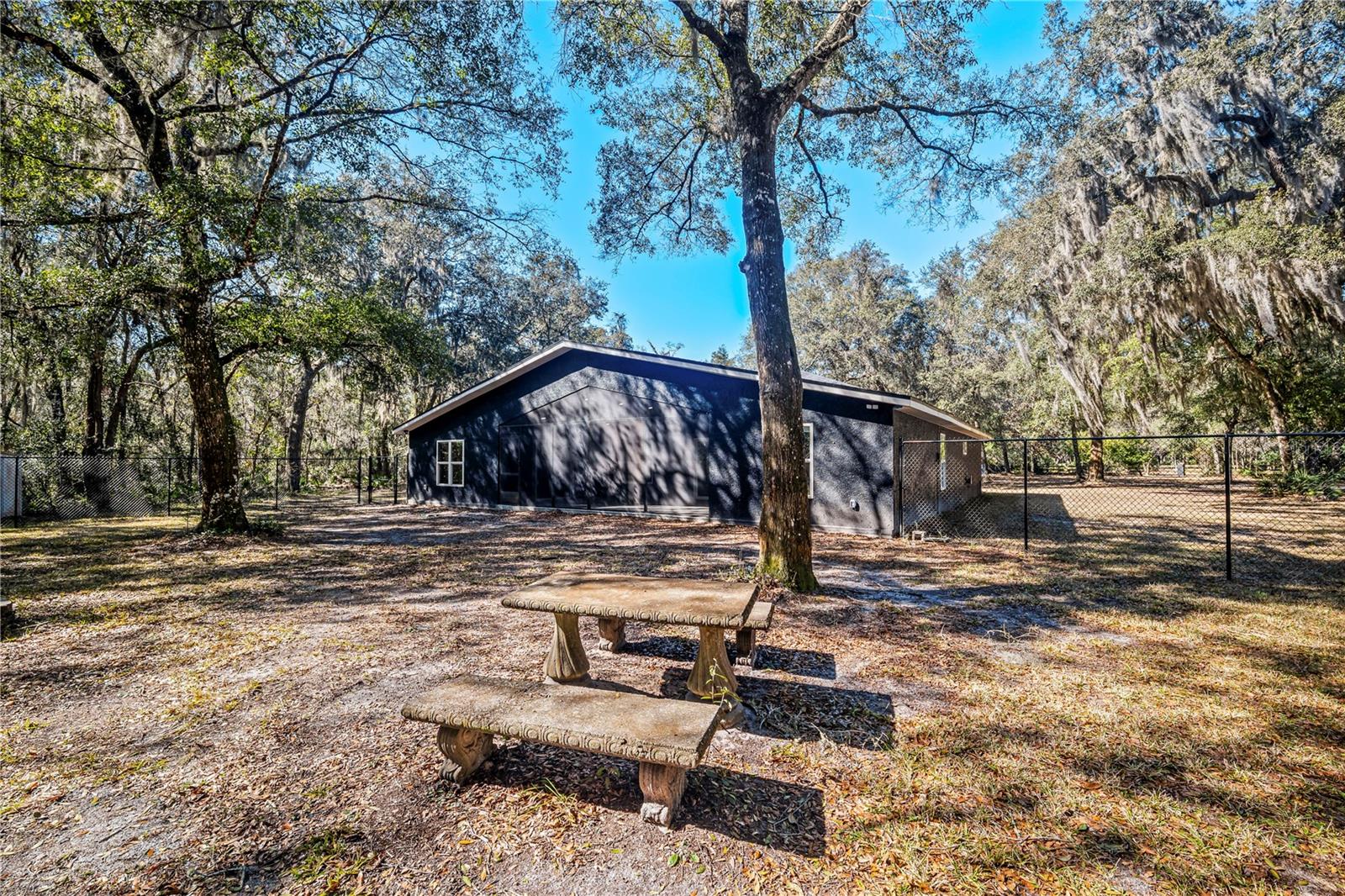 VAILL POINT TERRACE - Residential