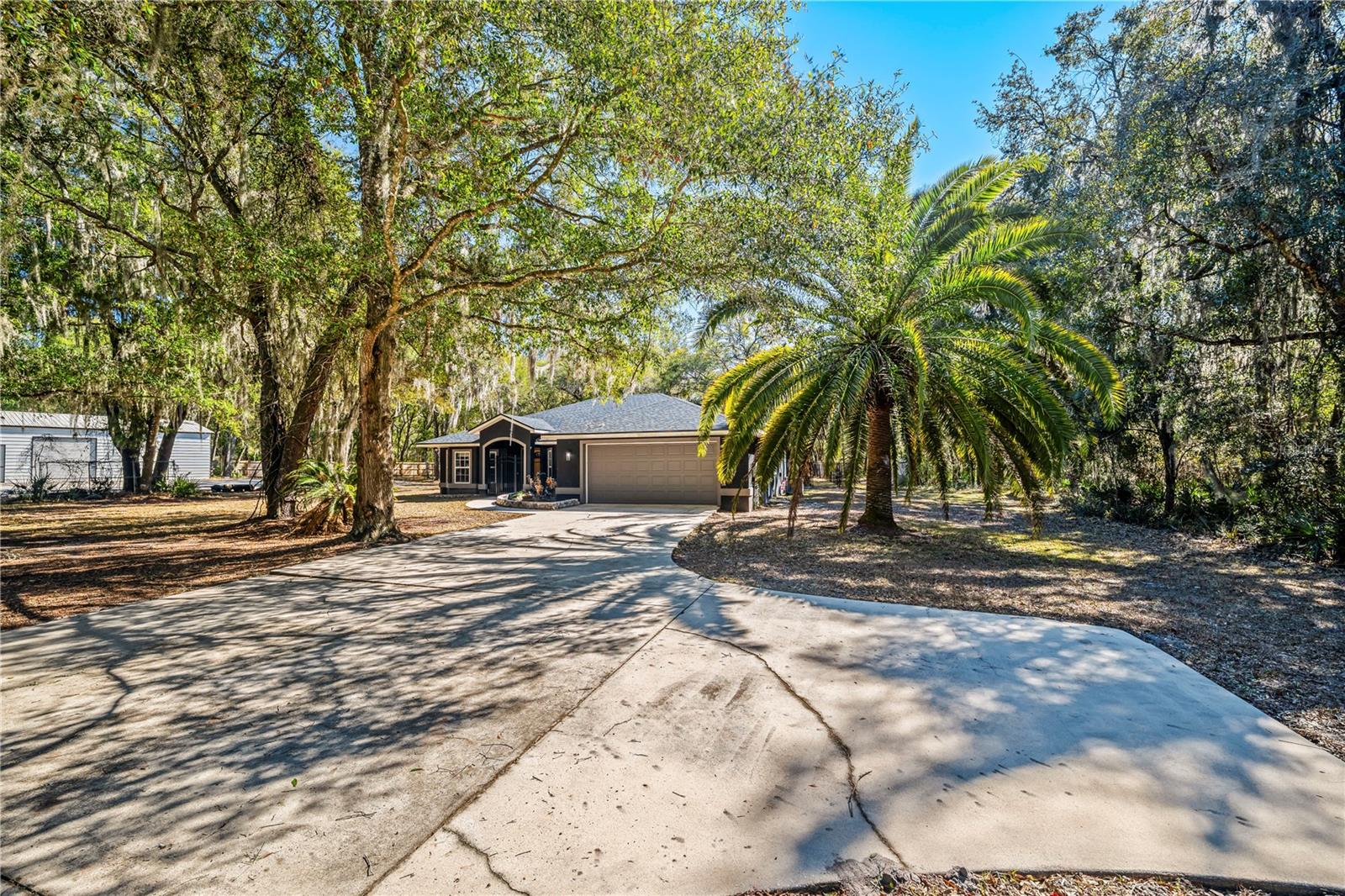 VAILL POINT TERRACE - Residential