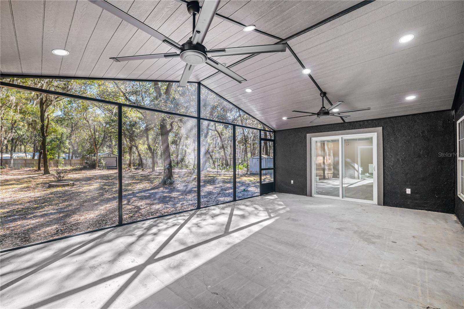 VAILL POINT TERRACE - Residential