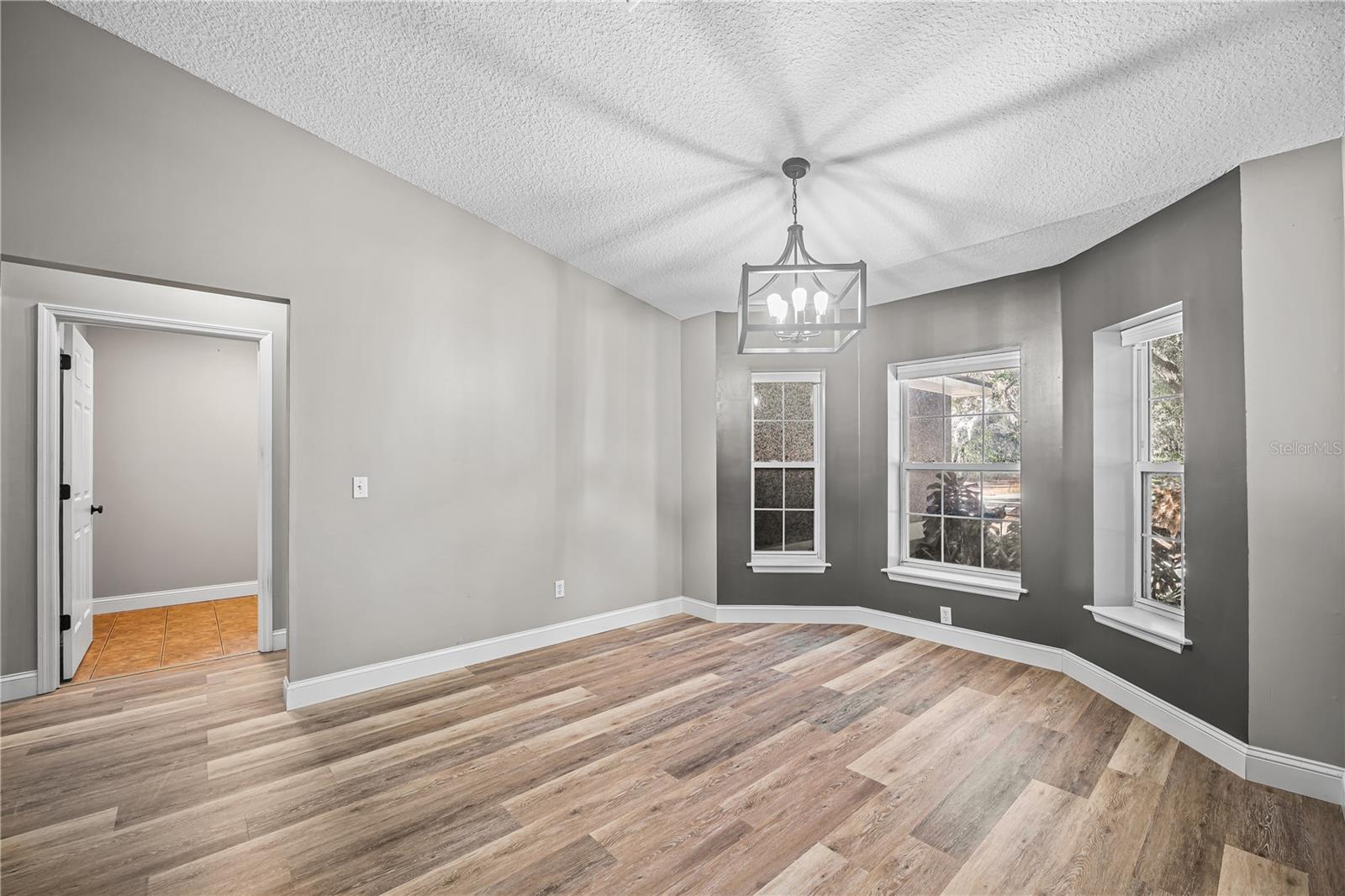 VAILL POINT TERRACE - Residential