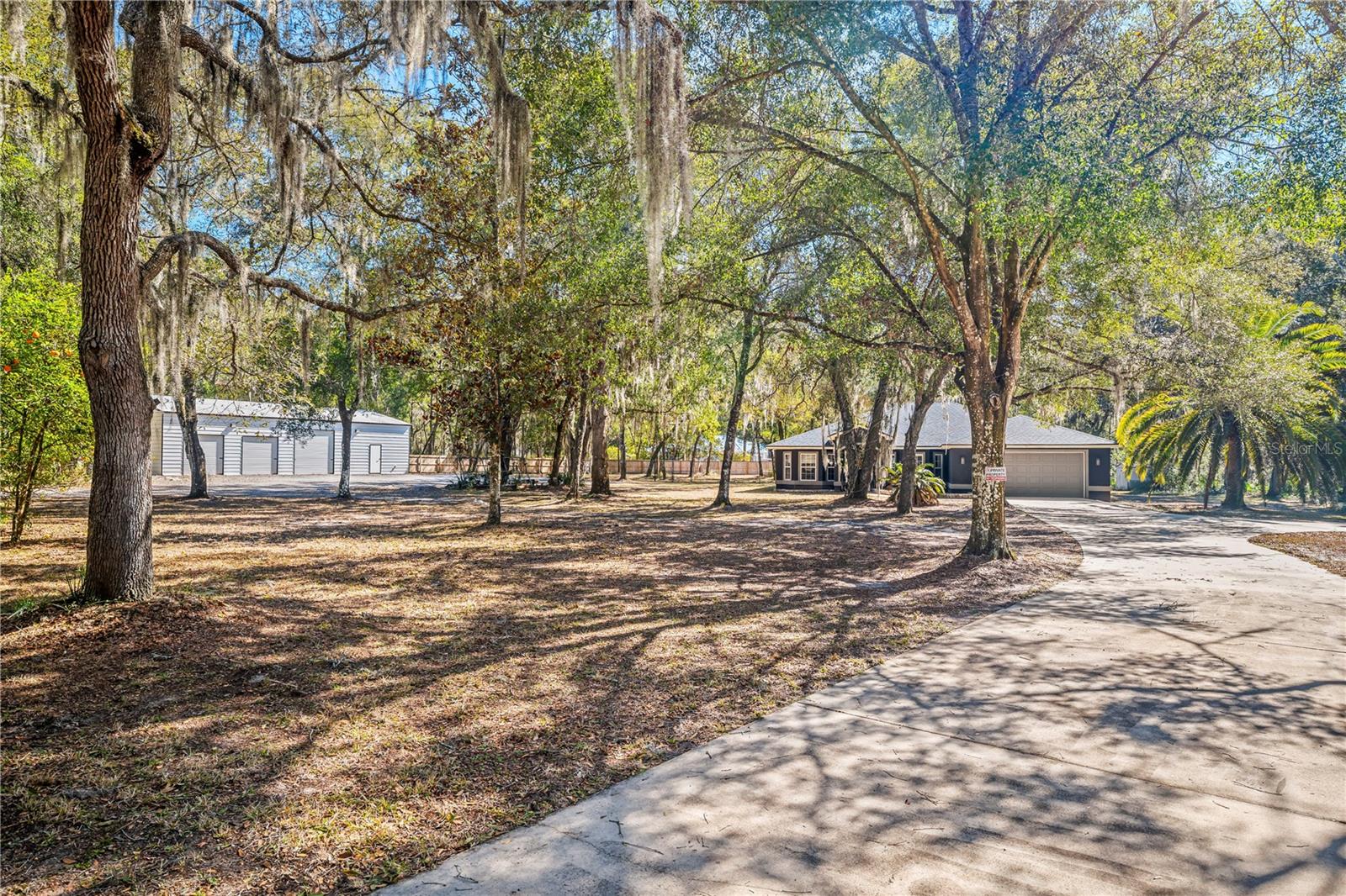 VAILL POINT TERRACE - Residential