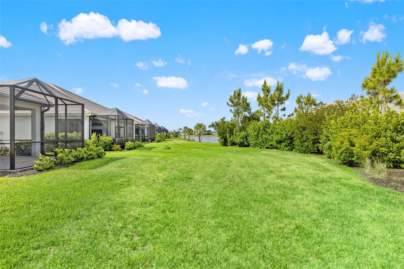 WYSTERIA WELLEN PARK VILLAGE F-4 - Residential