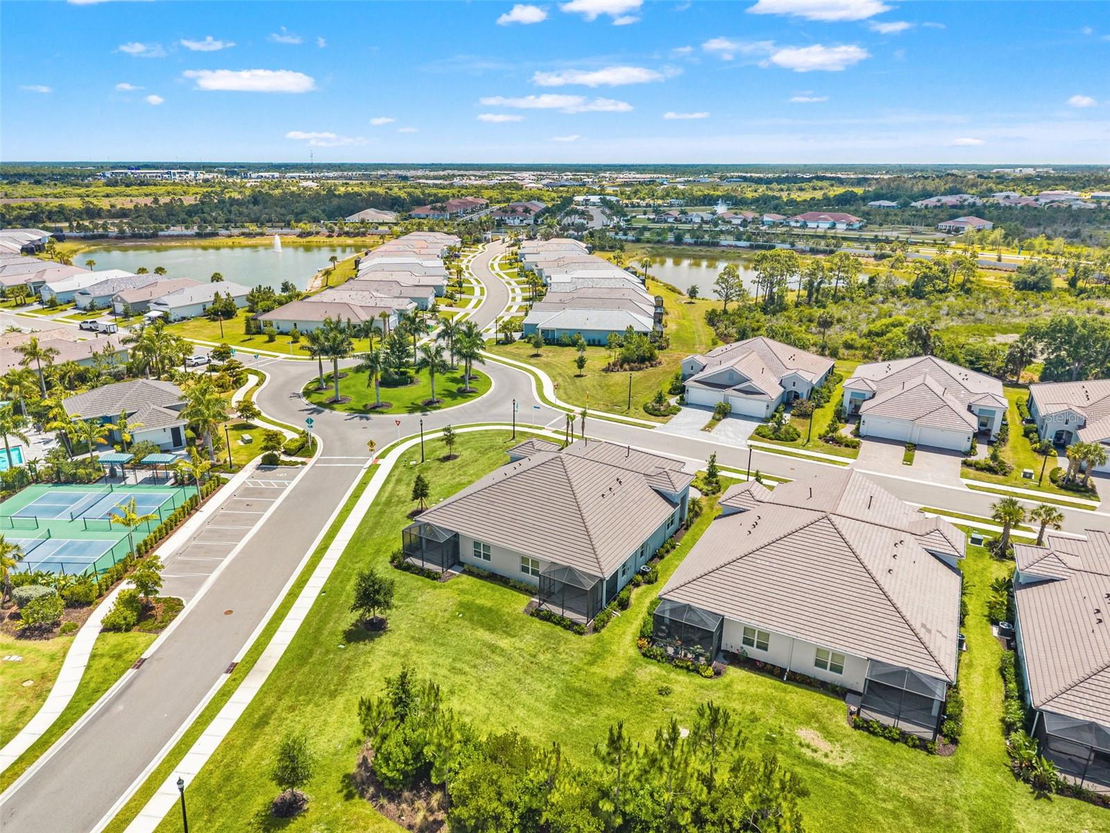 WYSTERIA WELLEN PARK VILLAGE F-4 - Residential