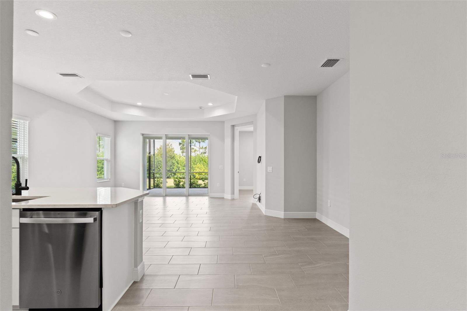 WYSTERIA WELLEN PARK VILLAGE F-4 - Residential