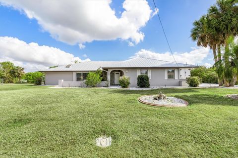 A home in PORT CHARLOTTE