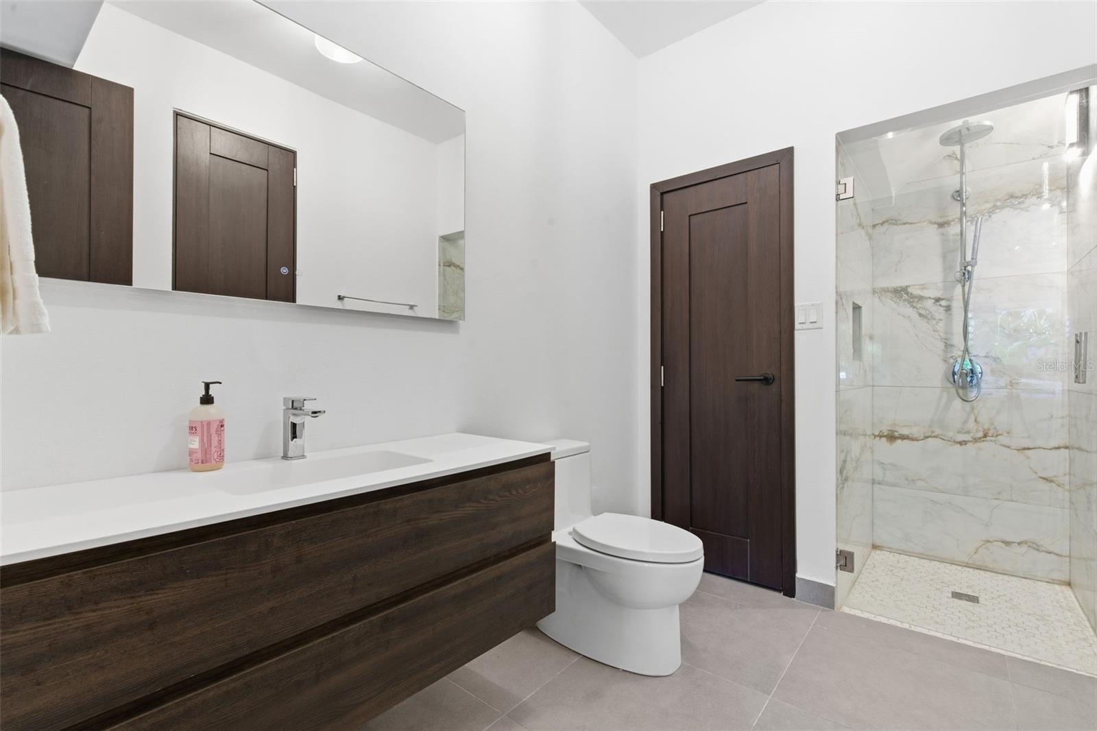 THE FAIRWAYS VILLAS - Residential