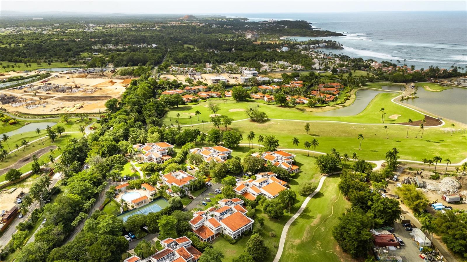 THE FAIRWAYS VILLAS - Residential