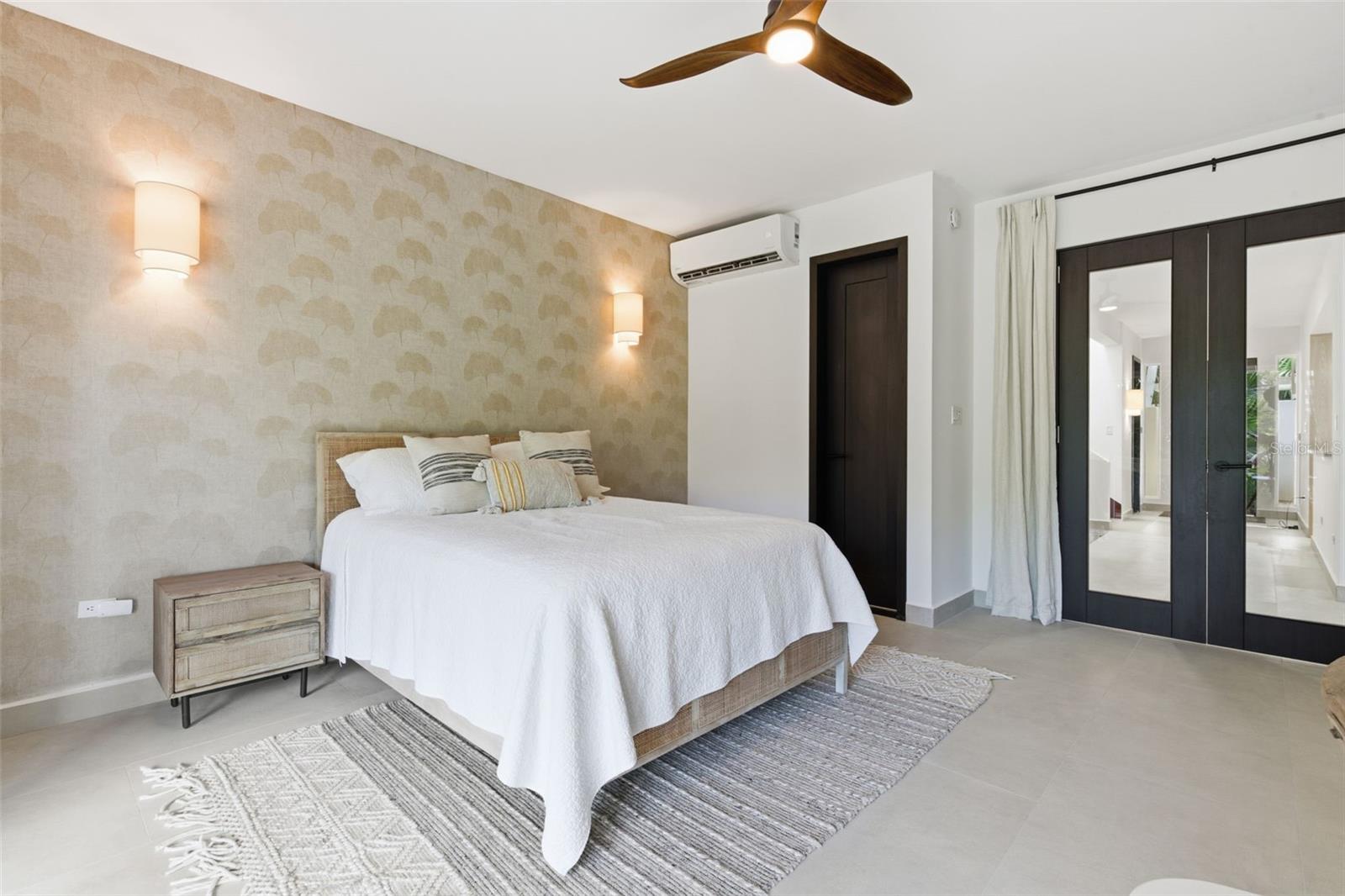 THE FAIRWAYS VILLAS - Residential