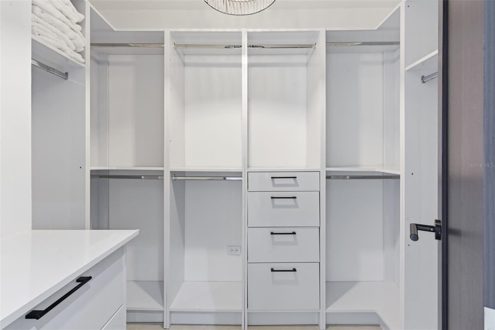 THE FAIRWAYS VILLAS - Residential