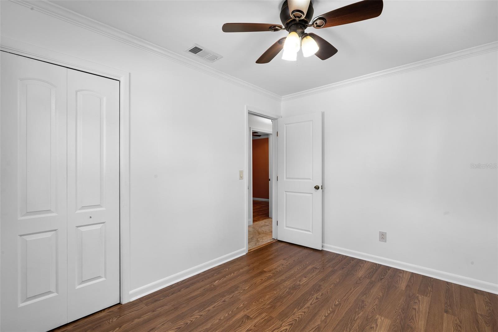SILVER LAKE ESTATES - Residential