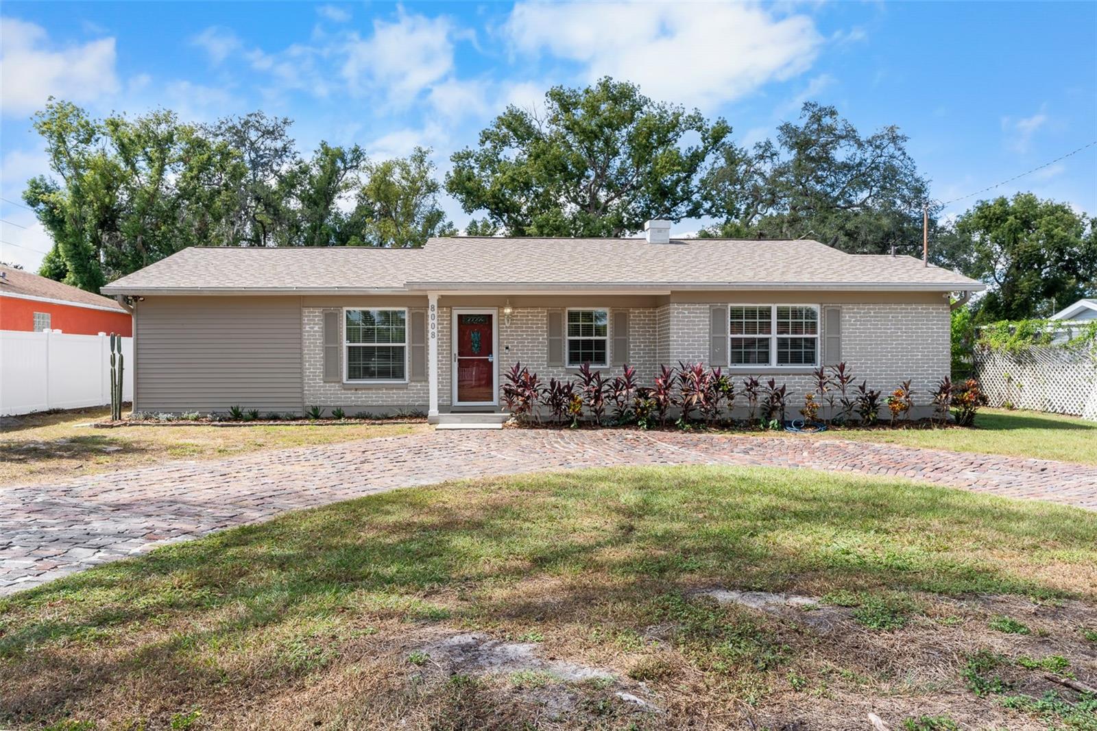 SILVER LAKE ESTATES - Residential