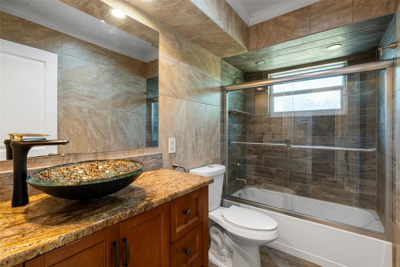 SILVER LAKE ESTATES - Residential