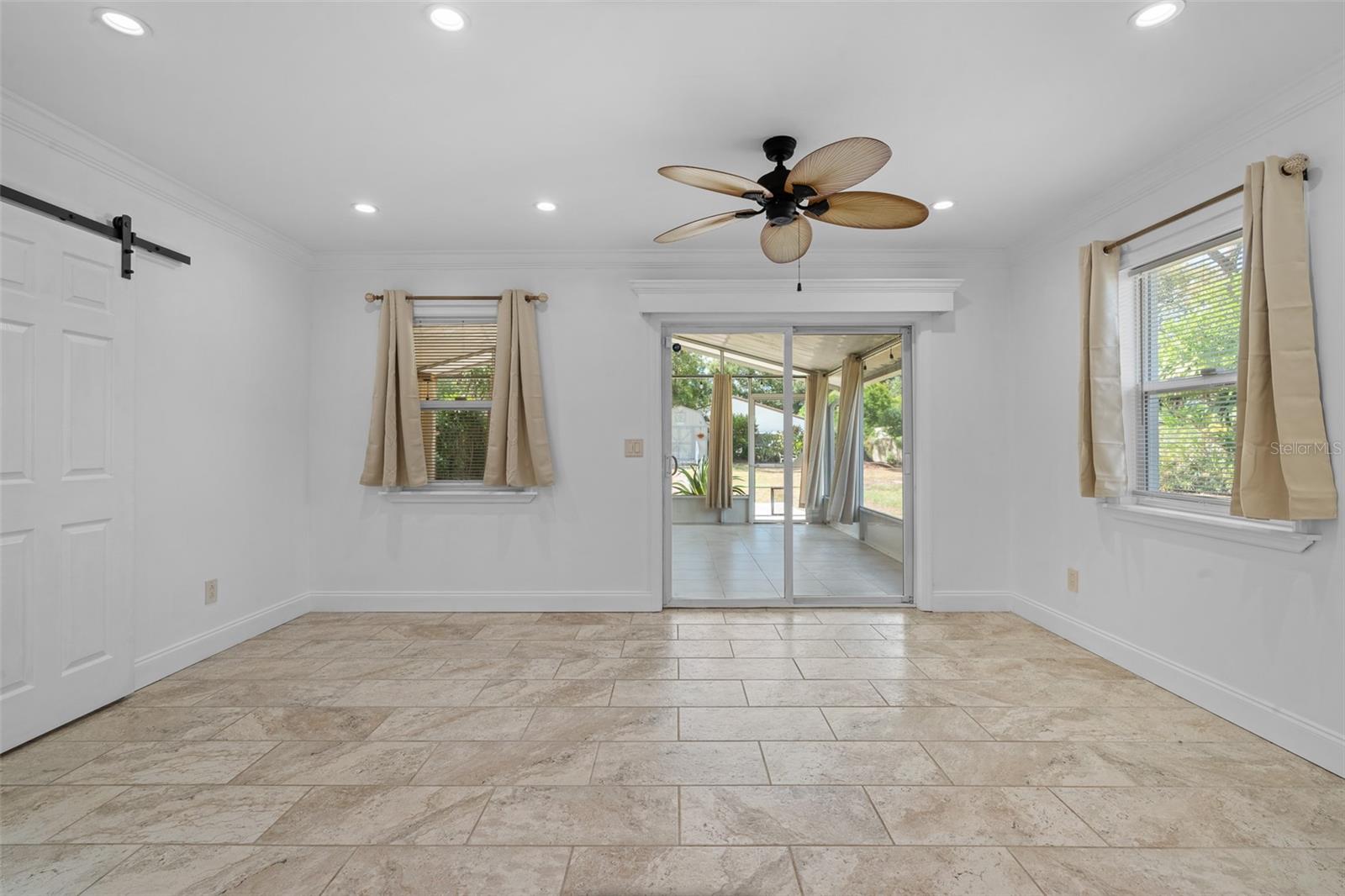 SILVER LAKE ESTATES - Residential
