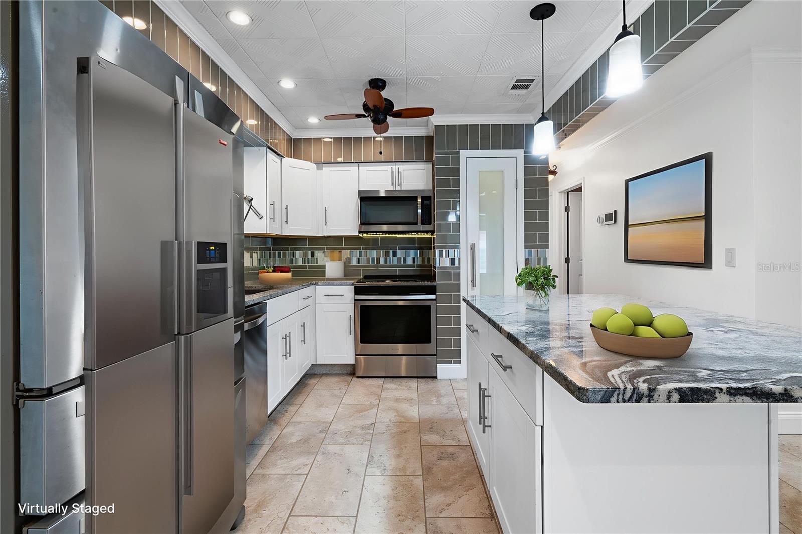 SILVER LAKE ESTATES - Residential