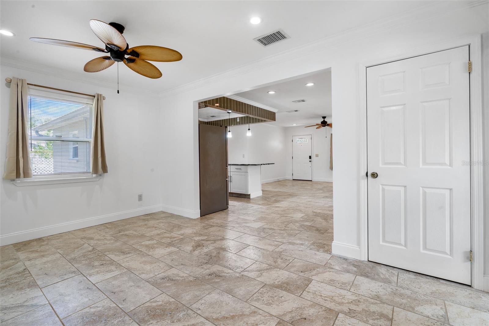 SILVER LAKE ESTATES - Residential