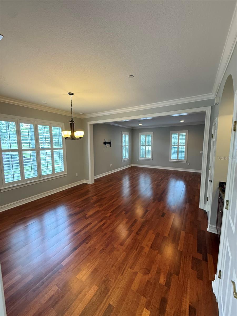 2827 UPPER PARK ROAD