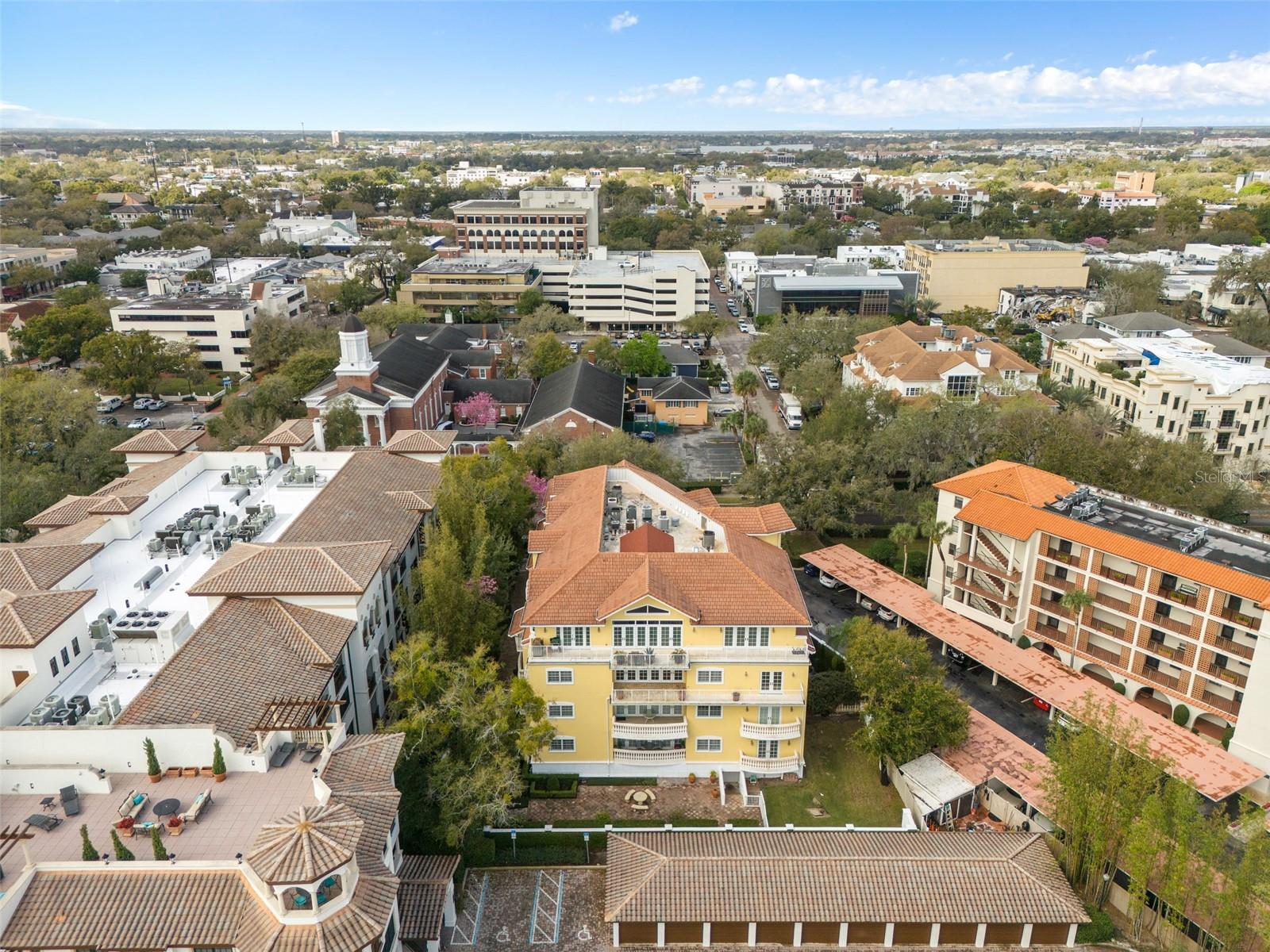 VERSAILLES WINTER PARK CONDO - Residential