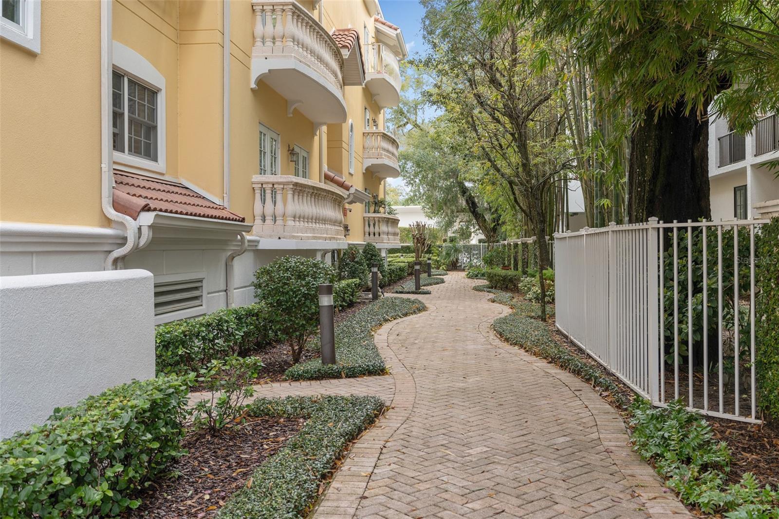 VERSAILLES WINTER PARK CONDO - Residential