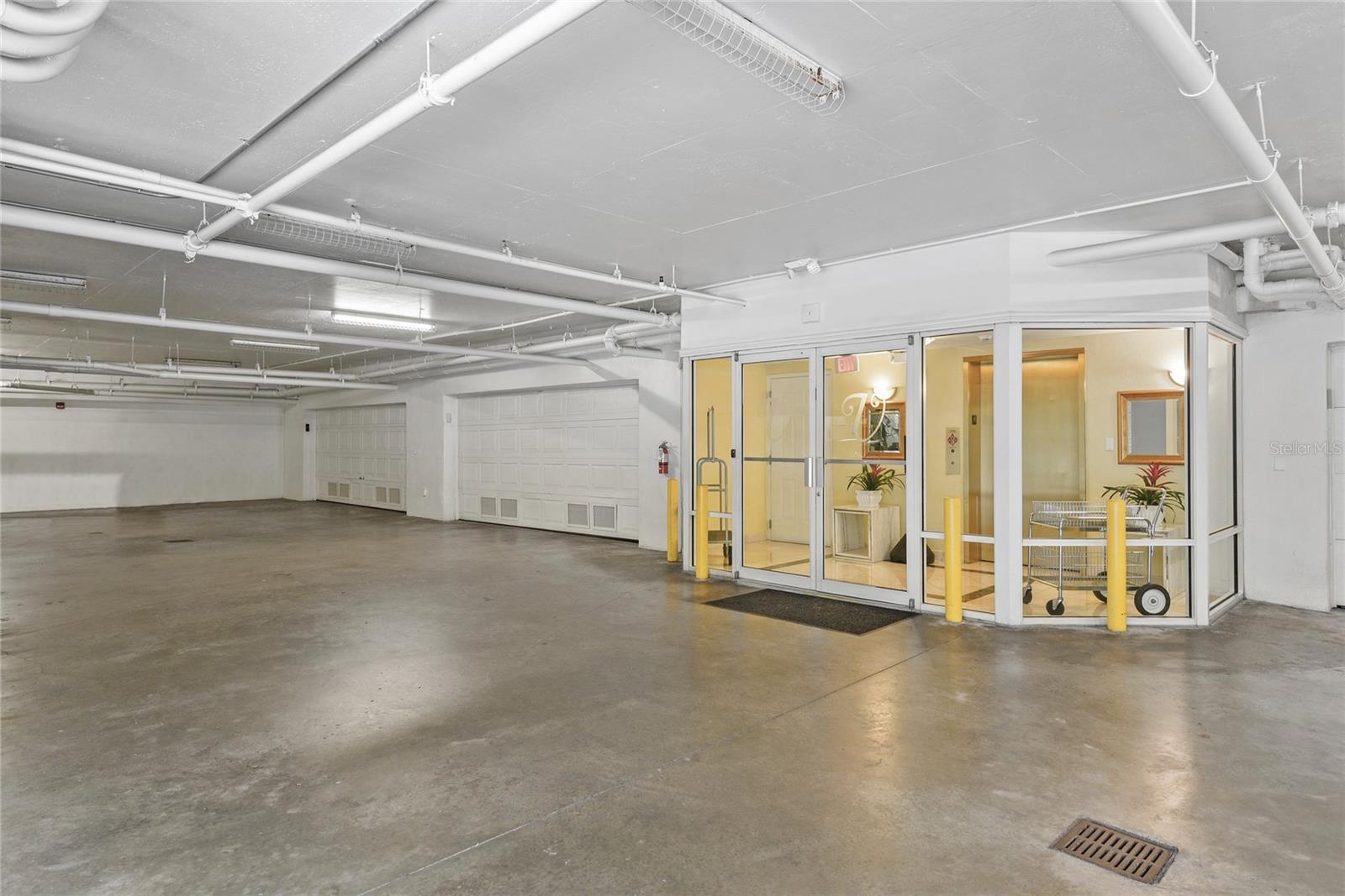 VERSAILLES WINTER PARK CONDO - Residential