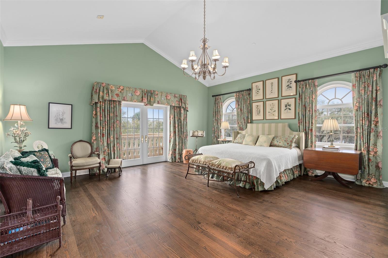 VERSAILLES WINTER PARK CONDO - Residential