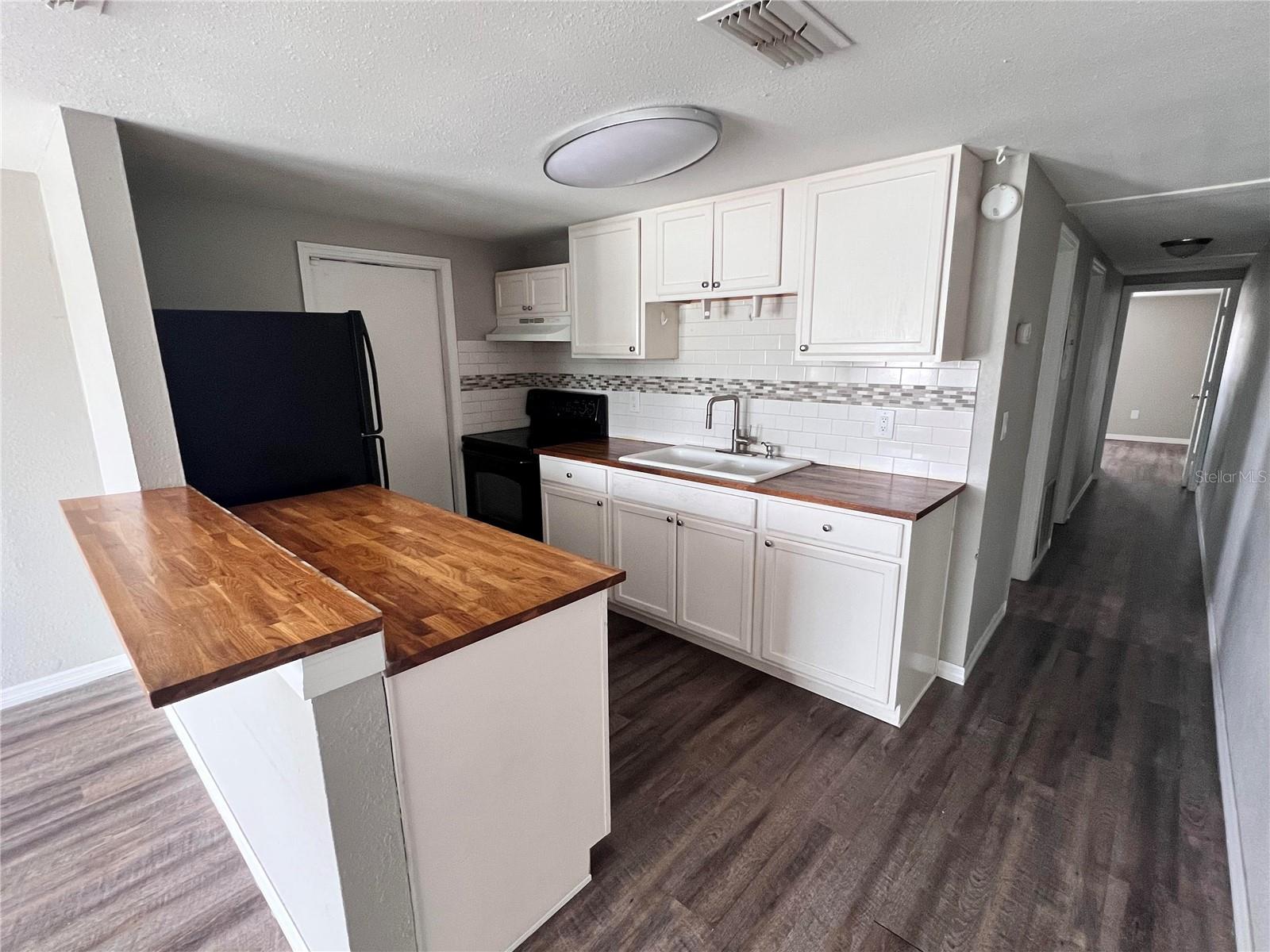 DODGE CITY - Residential Lease