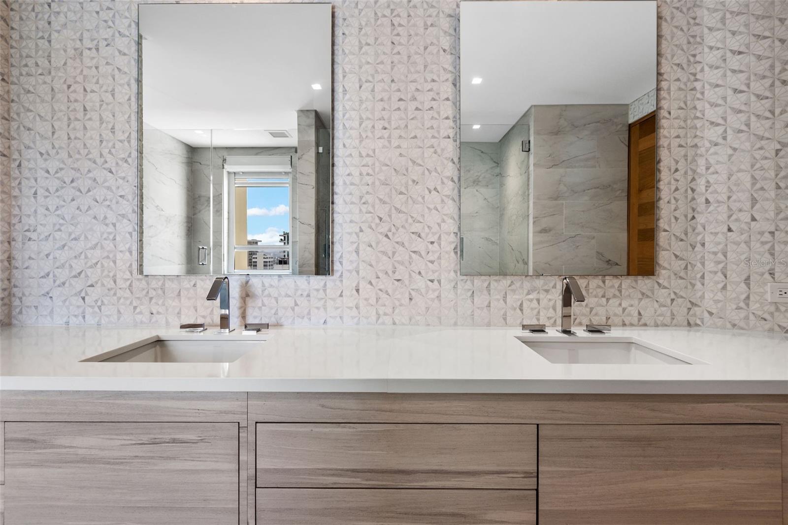 PLAZA DE DIEGO - Residential