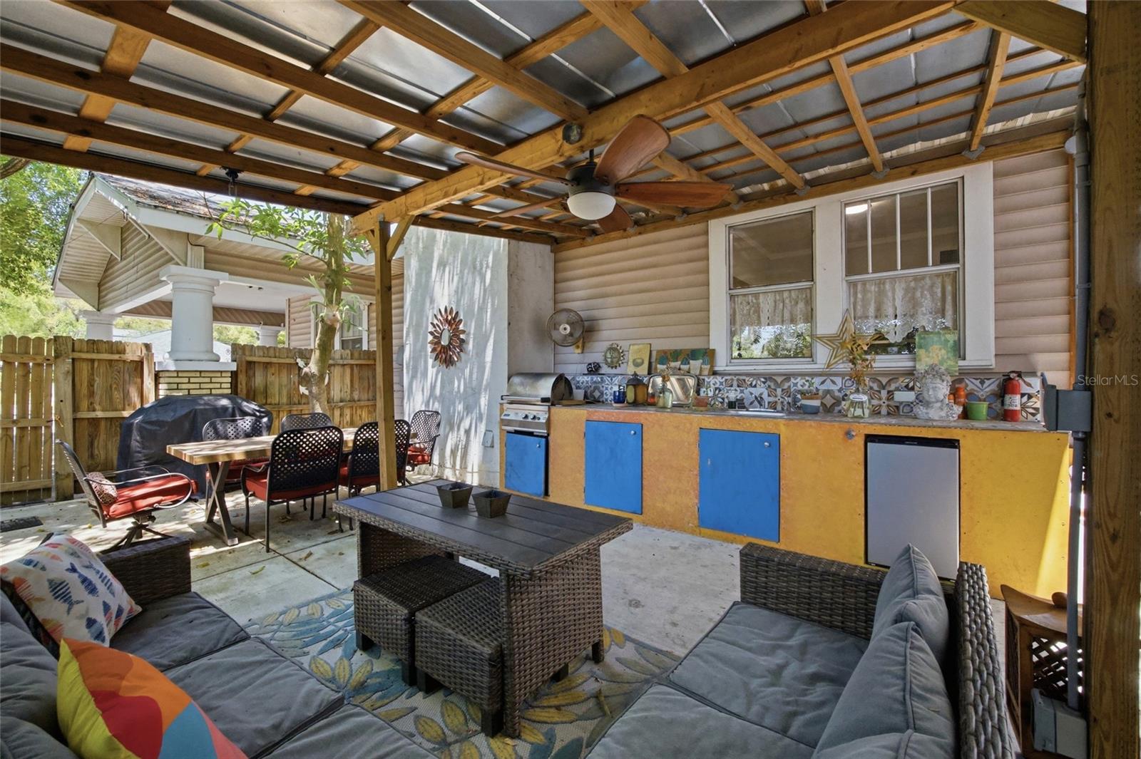 CARLTON PLACE - Residential