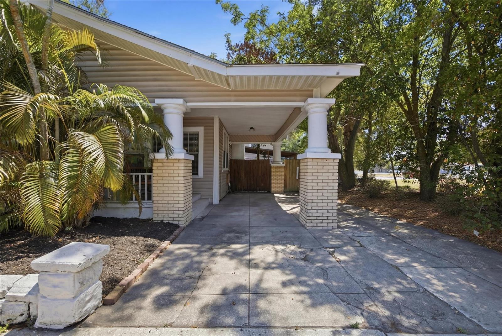 CARLTON PLACE - Residential
