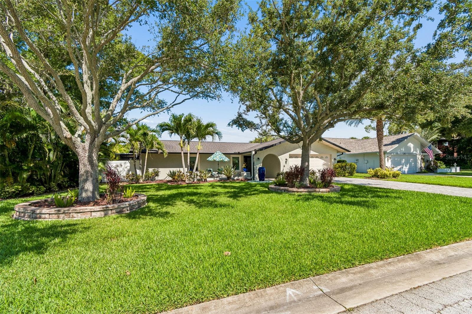 725 DEL ORO DRIVE