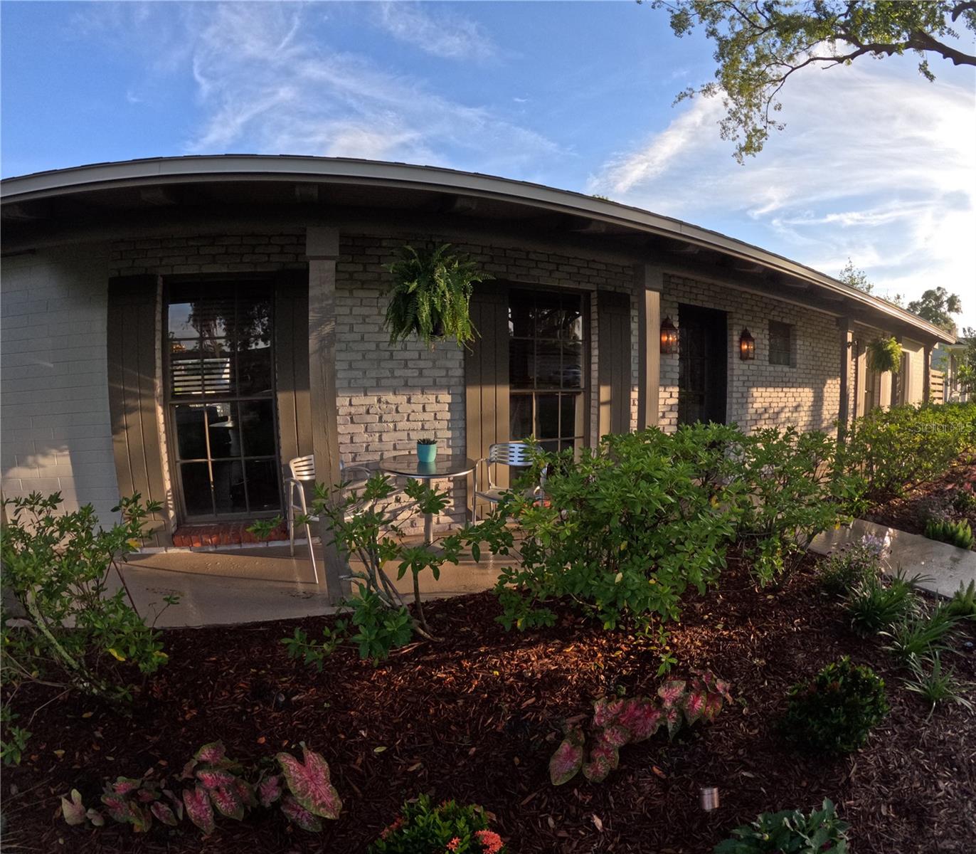 802 UNDEROAK DRIVE