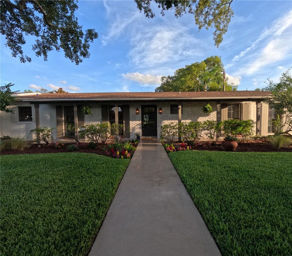 Photo of 802 Underoak Drive, Altamonte Springs, FL 32701 (MLS # O6410378)