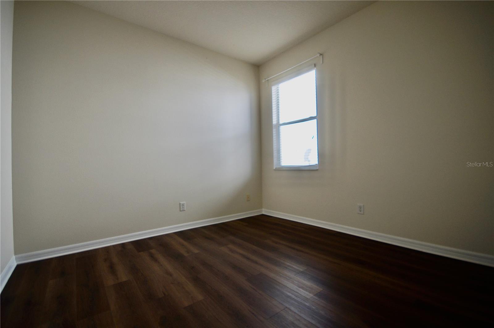 NEWBURY PARK - Residential Lease