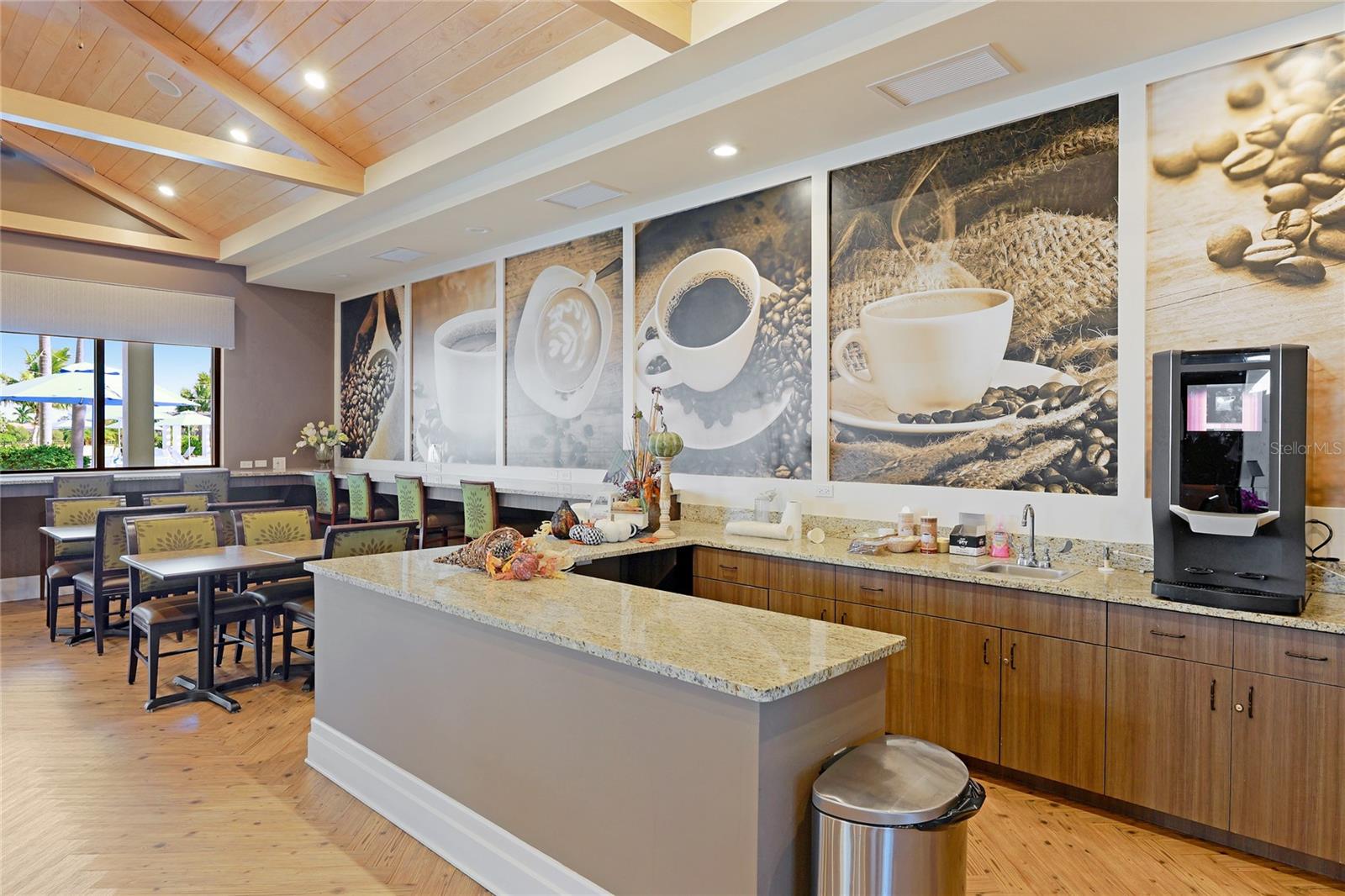 SARASOTA NATIONAL - Residential