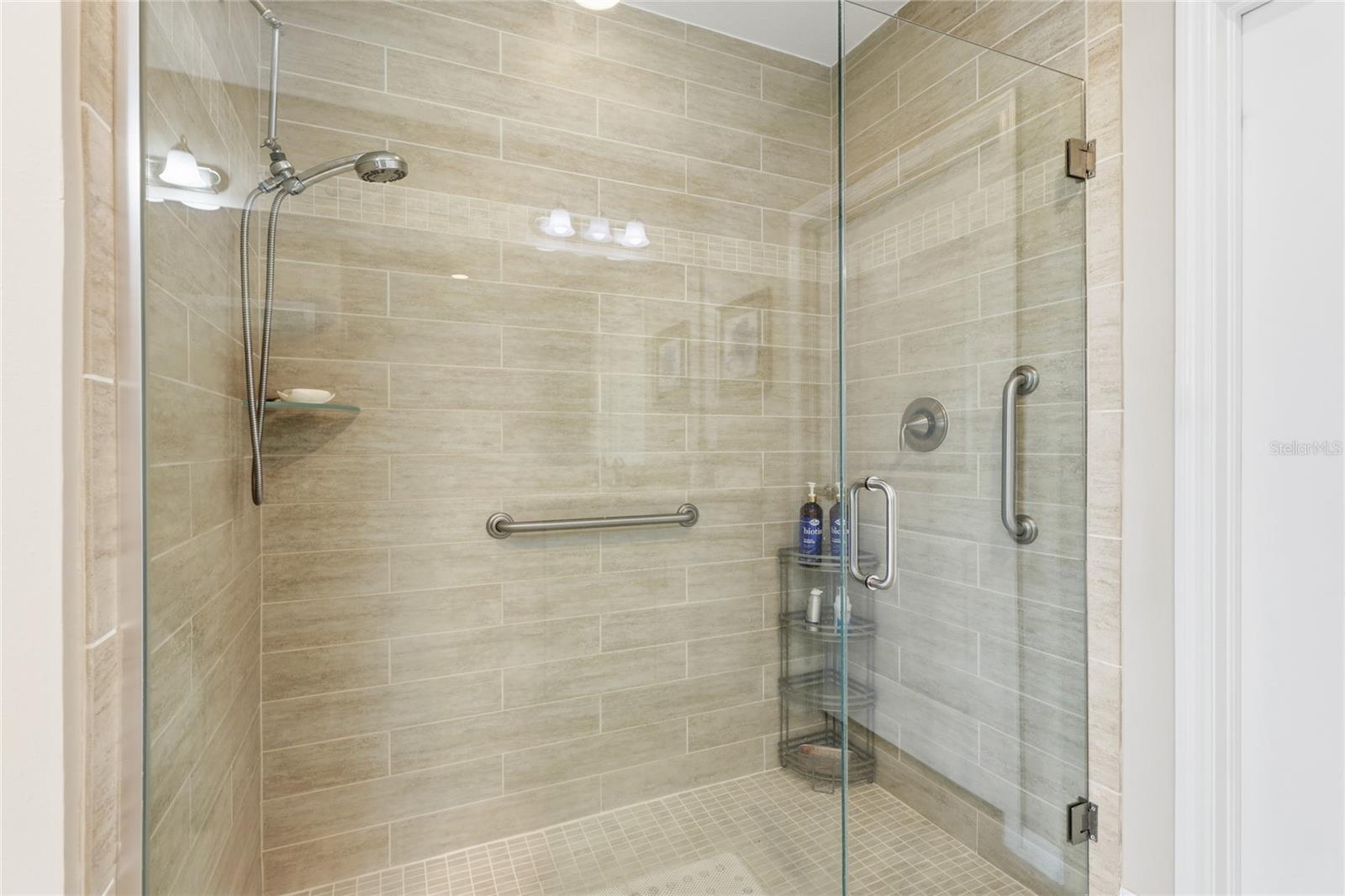 SARASOTA NATIONAL - Residential