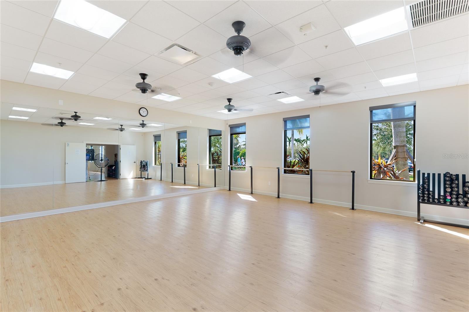 SARASOTA NATIONAL - Residential