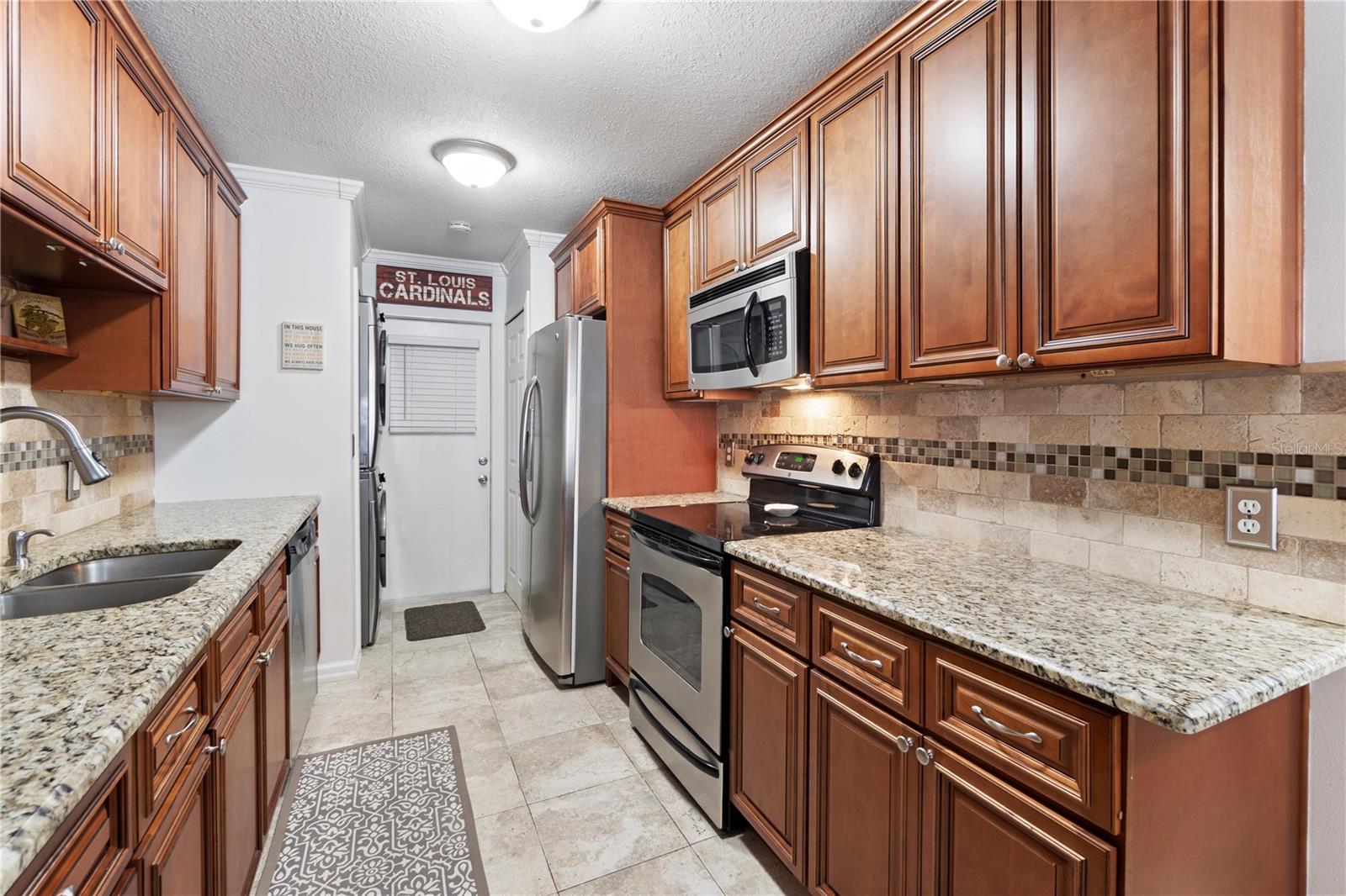 TAVARES RIDGE CONDOMINIUM - Residential