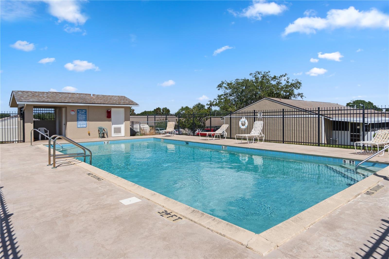 TAVARES RIDGE CONDOMINIUM - Residential