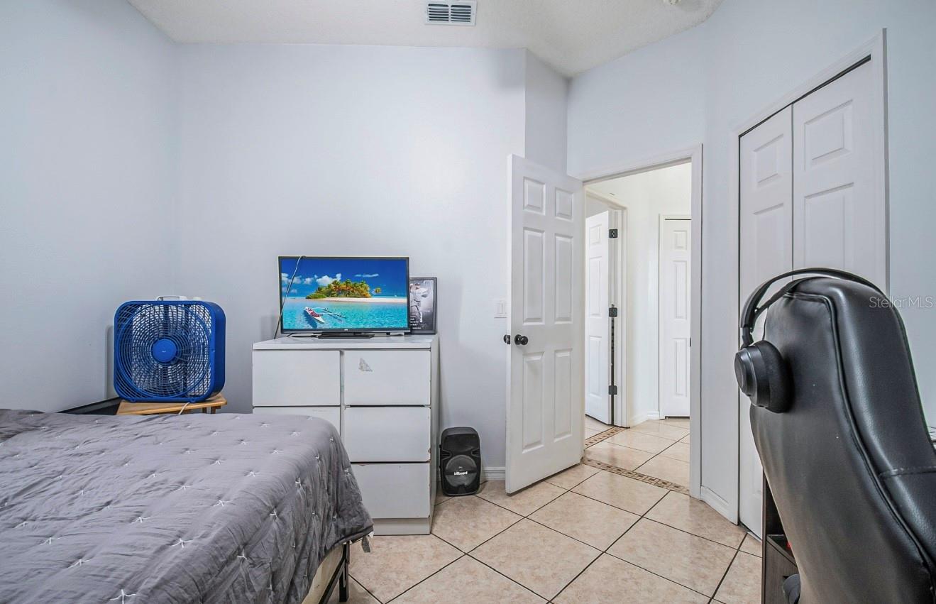 EMERALD POINTE - Residential