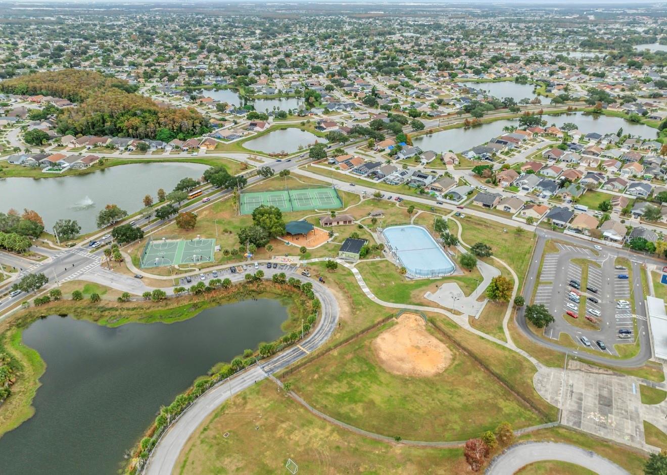 EMERALD POINTE - Residential