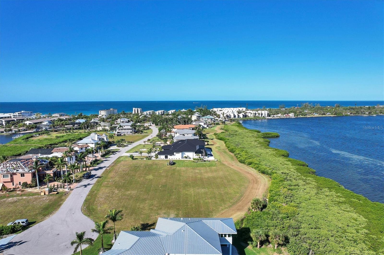 LEMON BAY ESTATES - Land