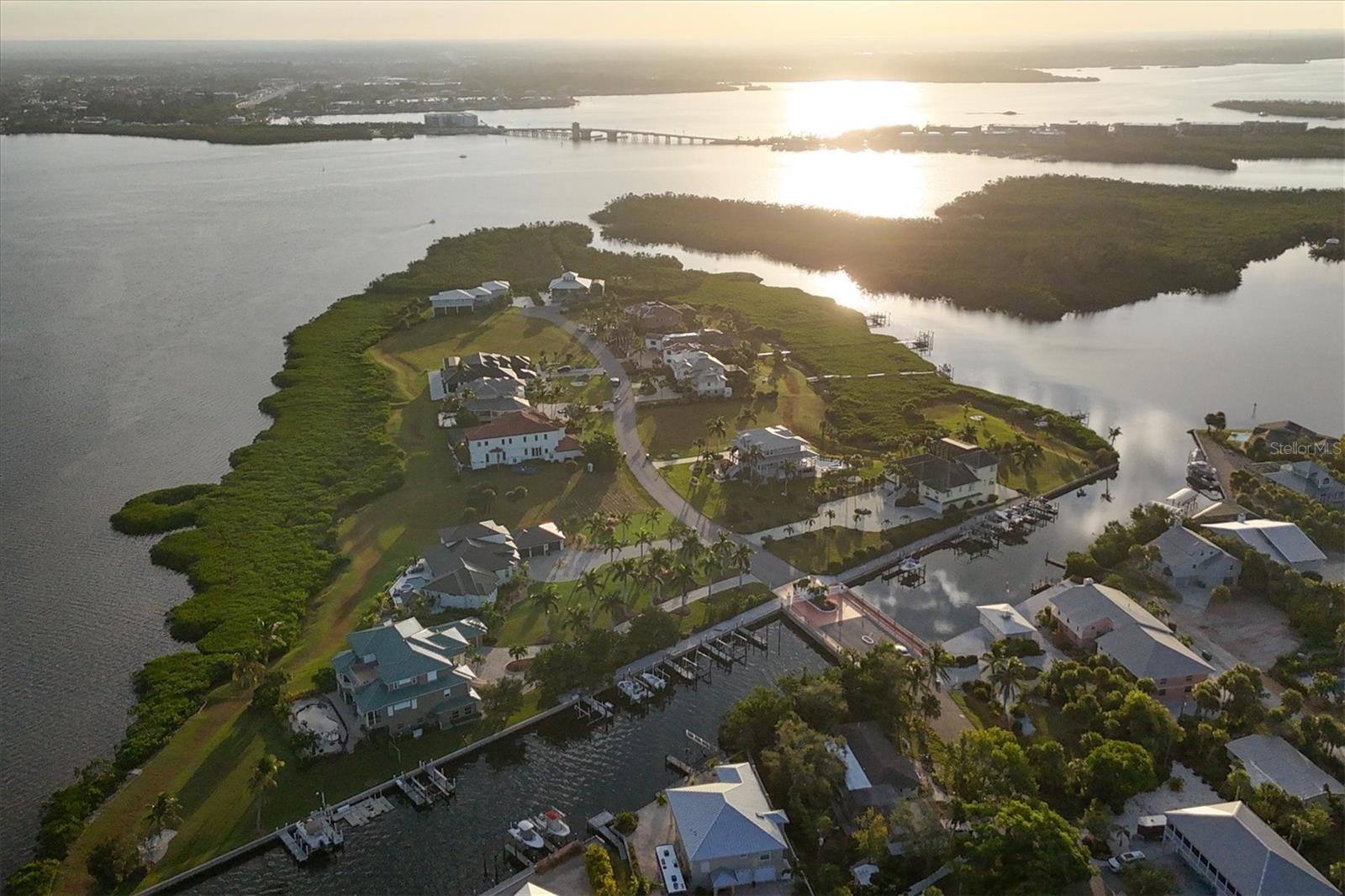 LEMON BAY ESTATES - Land