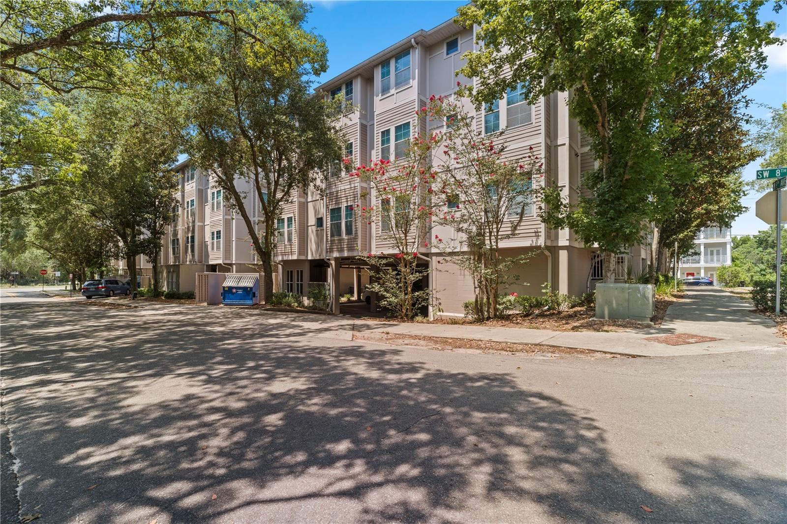 835 SW 9TH STREET 101