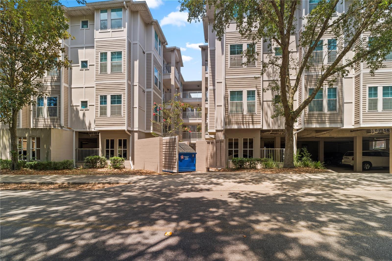 835 SW 9TH STREET 101