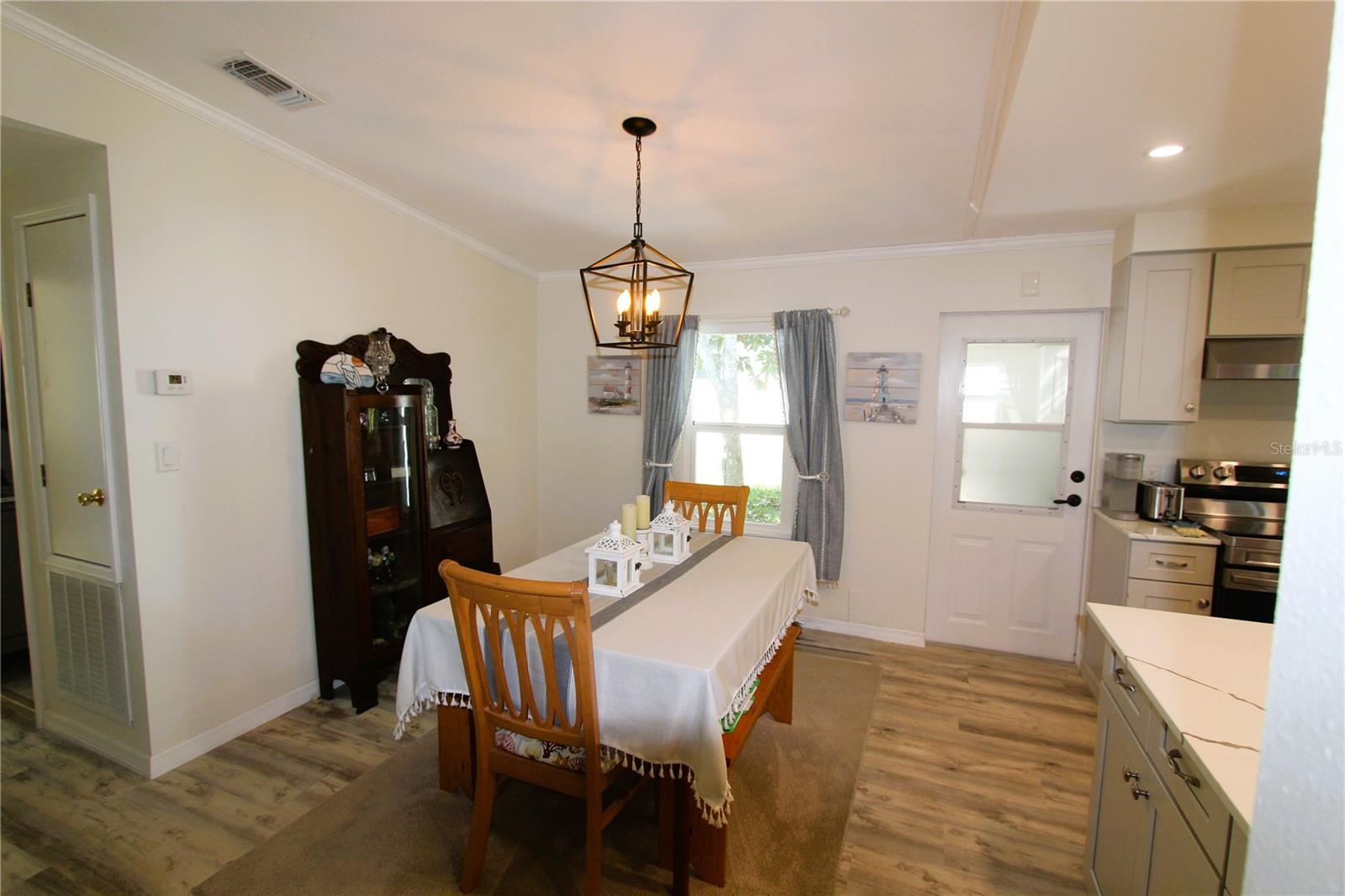 262 NAVAJO DRIVE