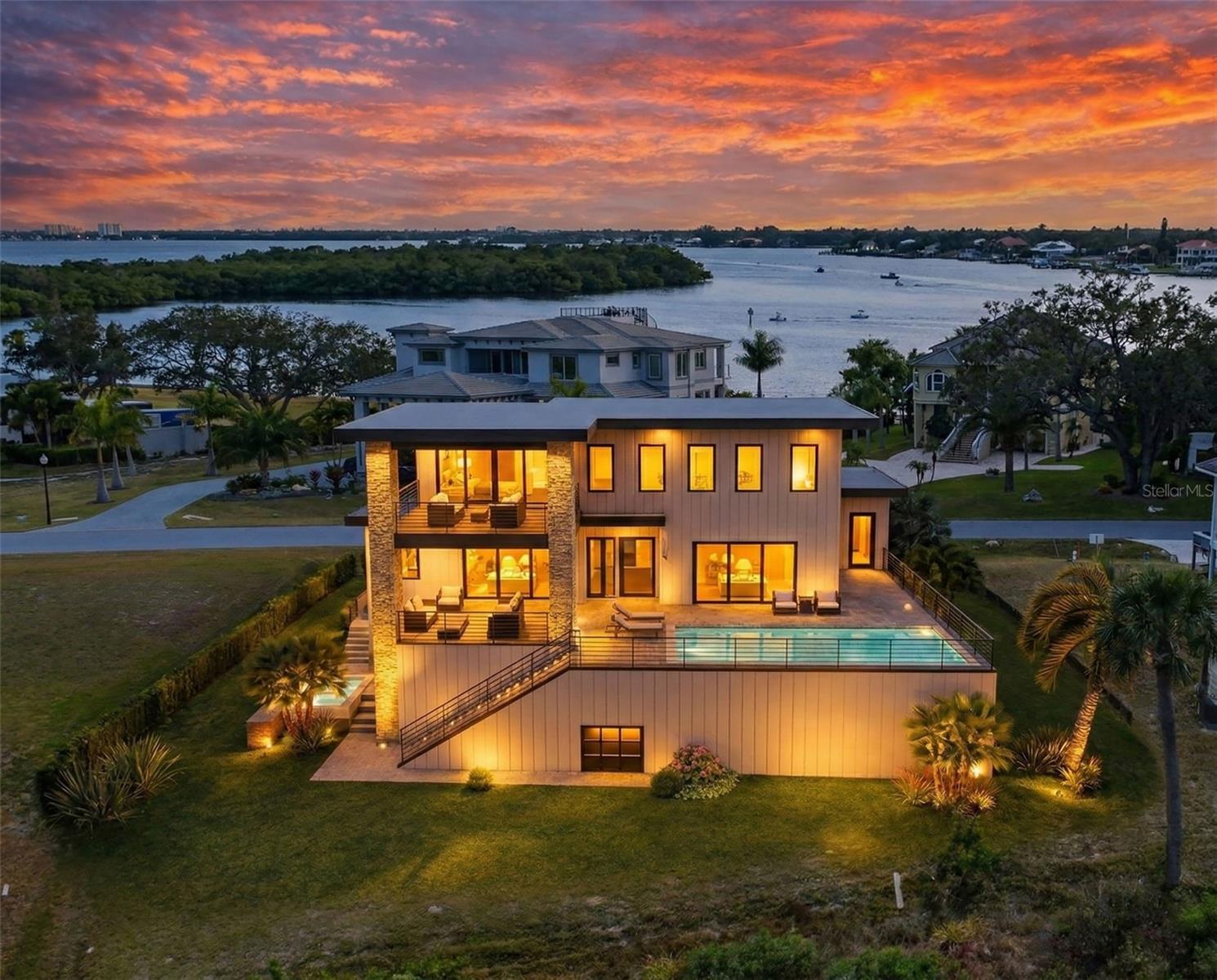 HARBORPOINTE - Residential