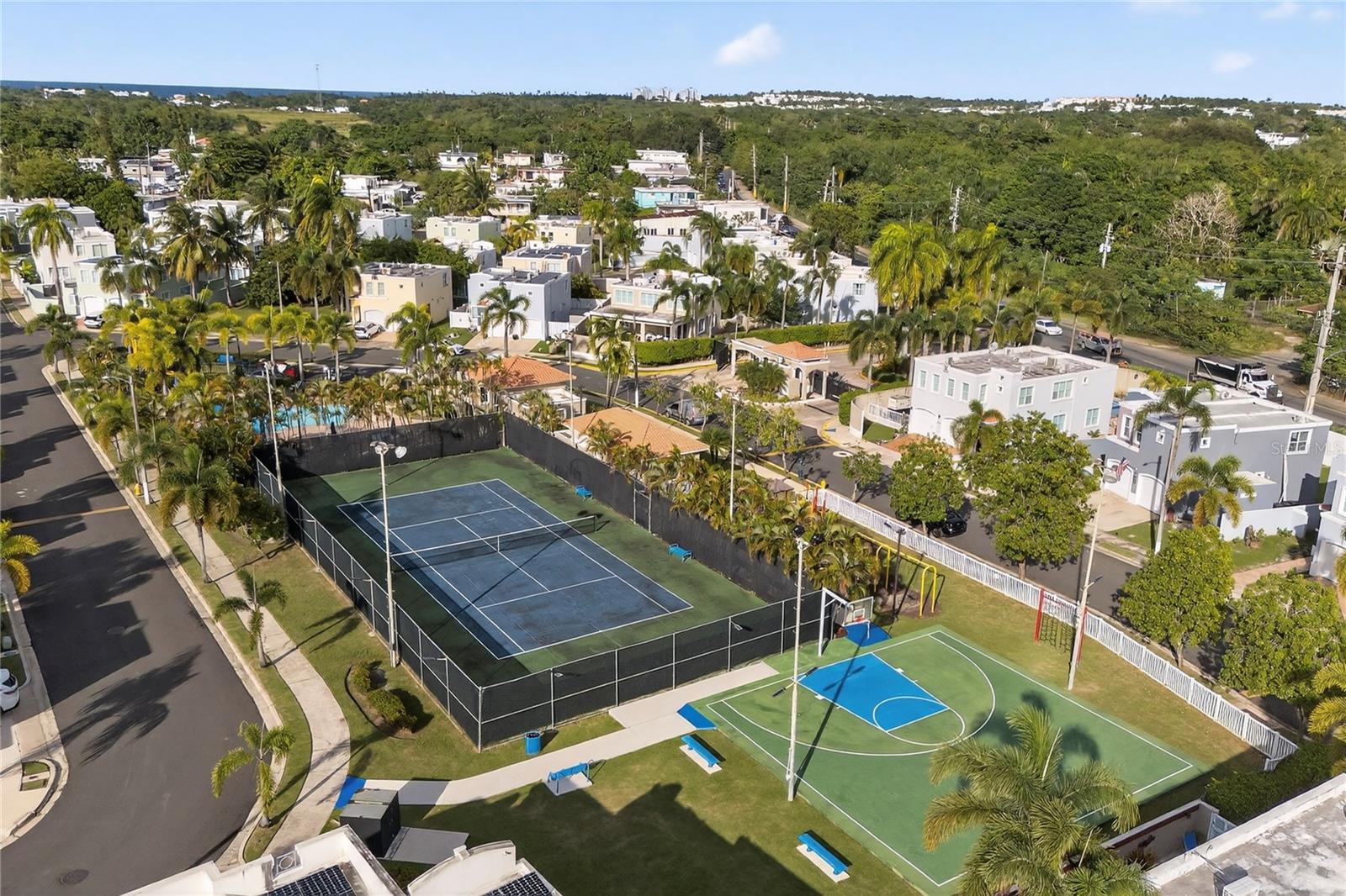 LAS PALMAS DE CERRO GORDO - Residential