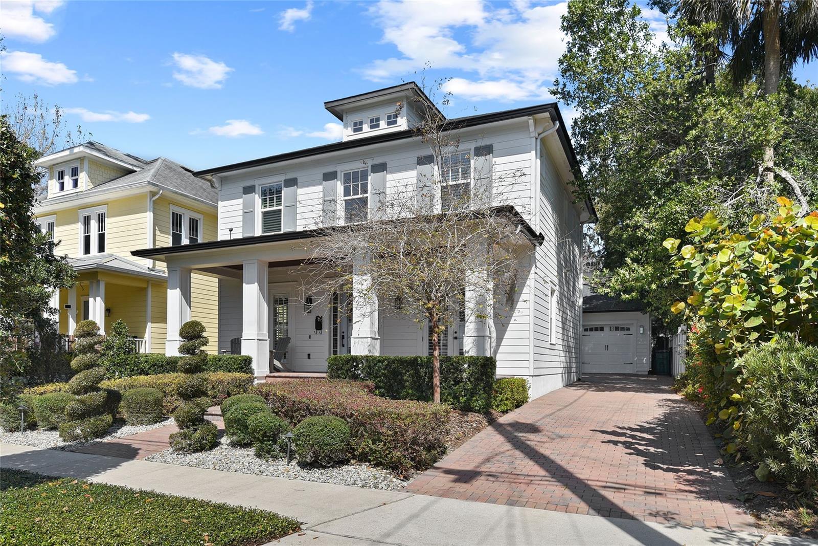 909 E CENTRAL BOULEVARD