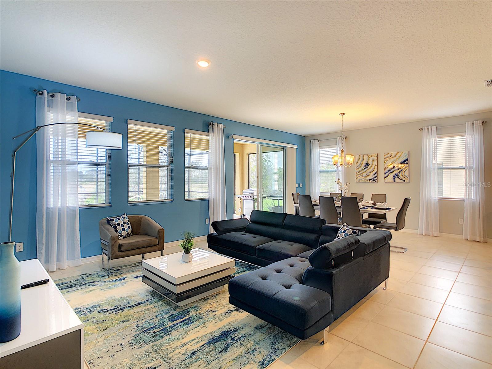 8039 OAK SHADOW COURT