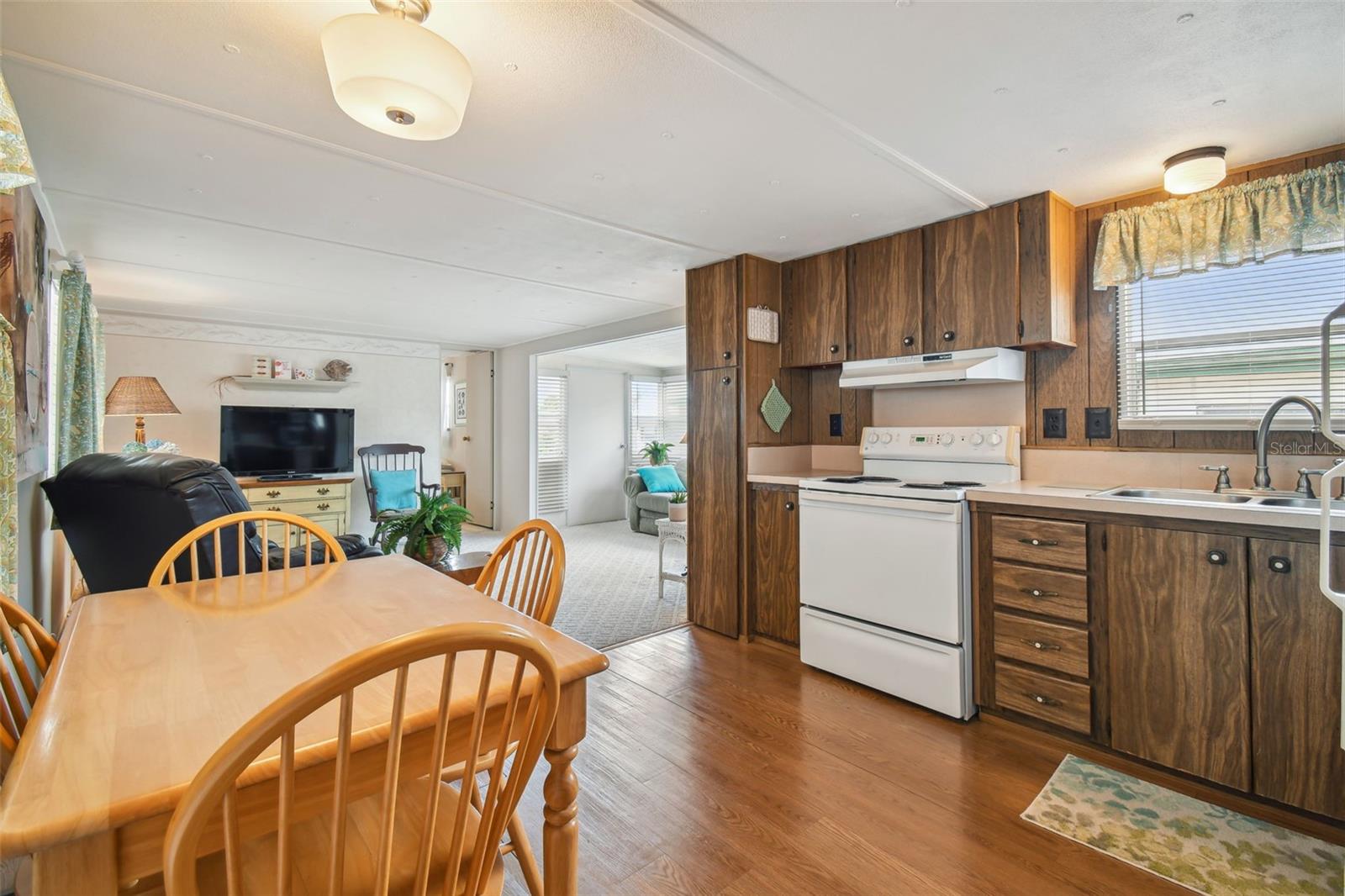 PONDEROSA PARK - Residential